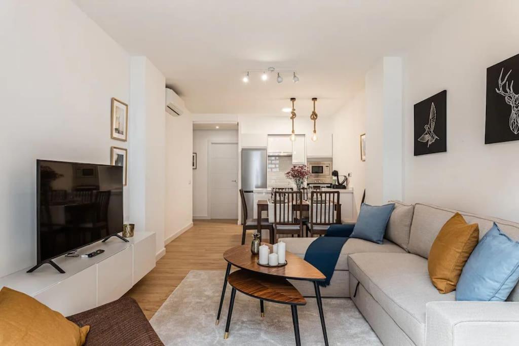 Nice Apartment Near Gran Via Val27 Madrid Exterior photo